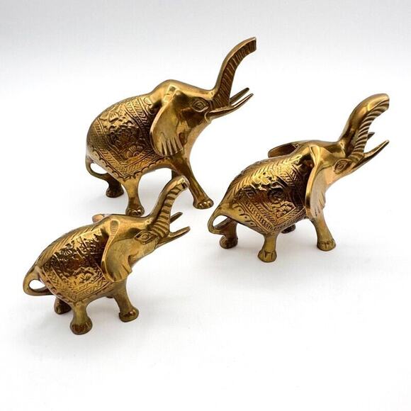 Three Vintage Brass Elephants Lucky Trunks Up Made in India - Picture 13 of 13